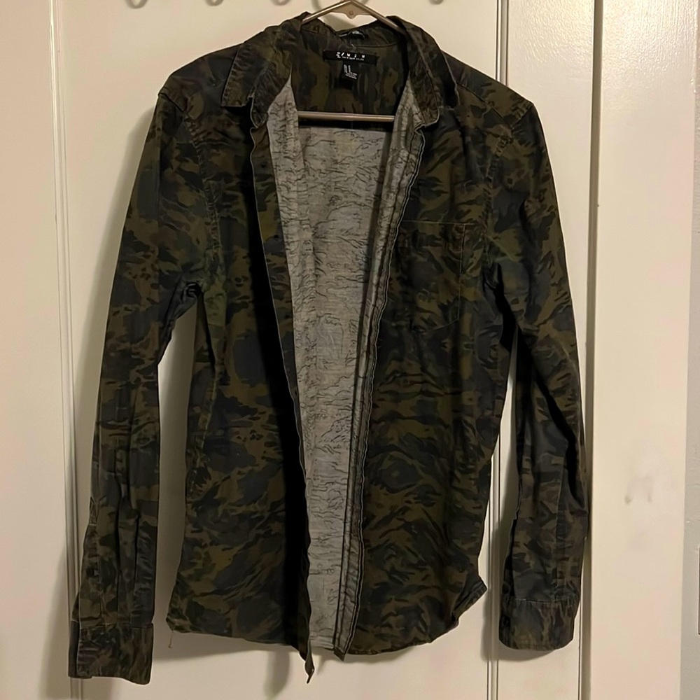 Long sleeve, camo button up